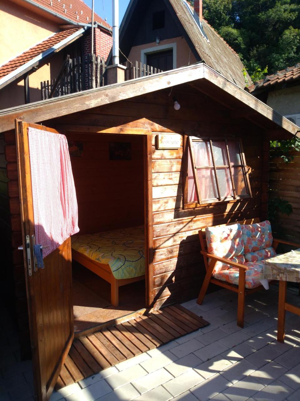 Hostel Trajan Donji Milanovac Bagian luar foto
